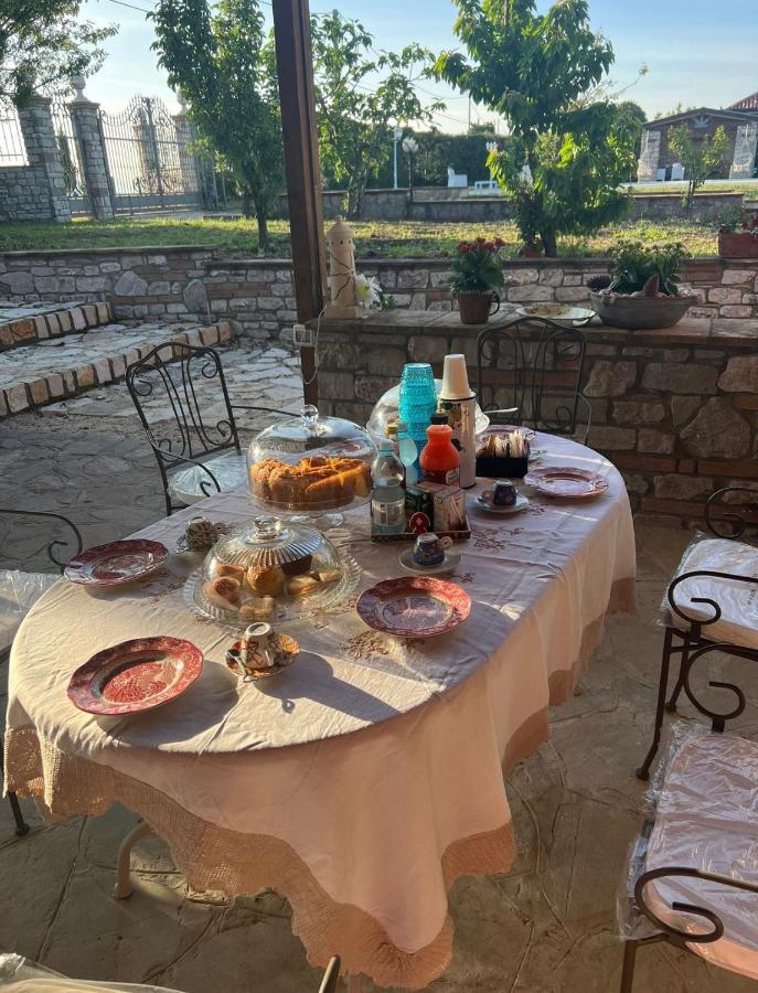 Truni Farm Country House Bed and Breakfast Bisaccia Exteriör bild